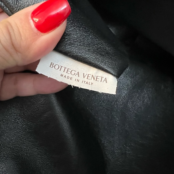 Bottega Veneta Maxi Intrecciato Triple Zip Messenger Bag - Picture 14 of 14